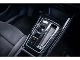 Volkswagen Golf (2023) thumbnail 31