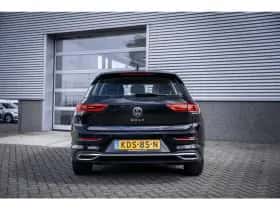 Volkswagen Golf (2023) thumbnail 9