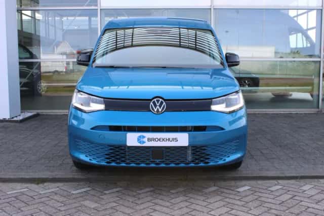 Volkswagen Caddy (2024) thumbnail 2