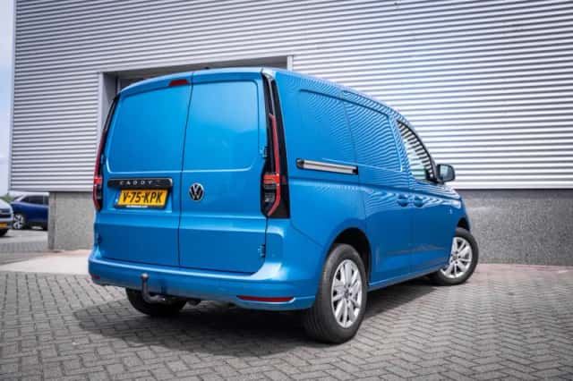 Volkswagen Caddy (2024) thumbnail 3
