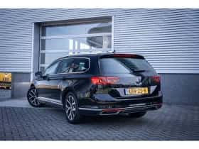 Volkswagen Passat (2023) thumbnail 14