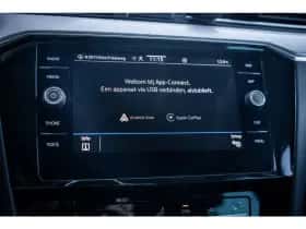 Volkswagen Passat (2023) thumbnail 24