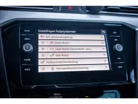 Volkswagen Passat (2023) thumbnail 25