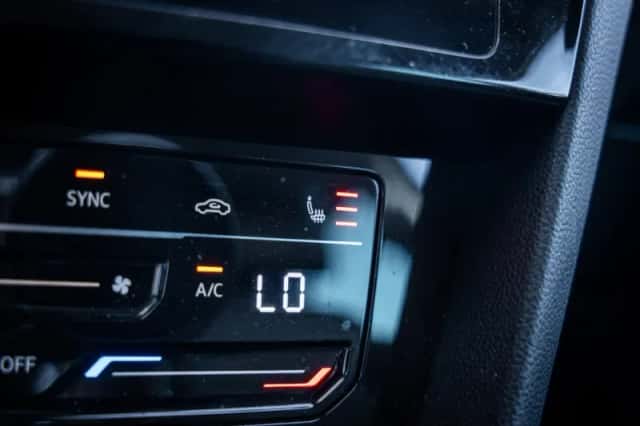 Volkswagen Passat (2023) thumbnail 28