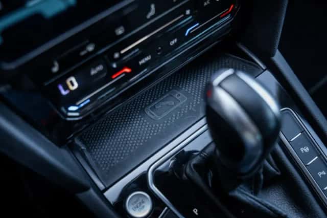 Volkswagen Passat (2023) thumbnail 29