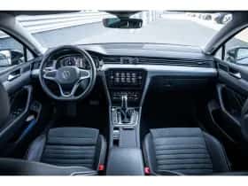 Volkswagen Passat (2023) thumbnail 34