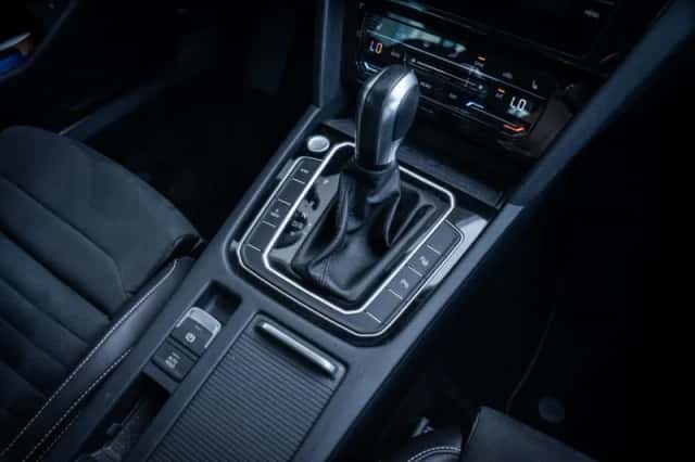 Volkswagen Passat (2023) thumbnail 37