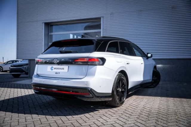 Volkswagen ID.7 (2026) thumbnail 12