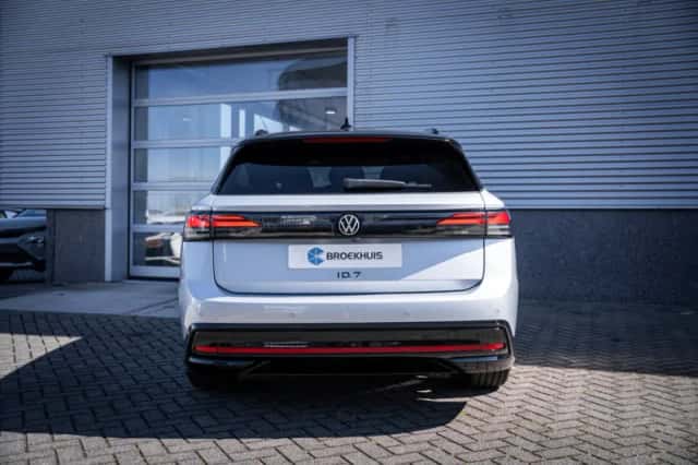 Volkswagen ID.7 (2026) thumbnail 10