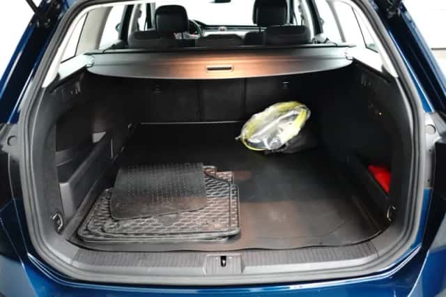 Volkswagen Passat (2022) thumbnail 15