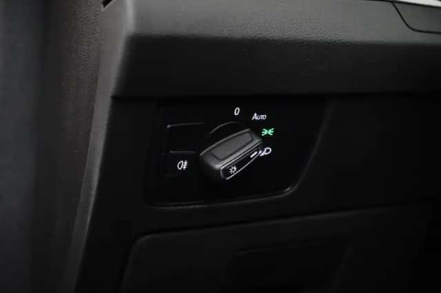 Volkswagen Passat (2022) thumbnail 22