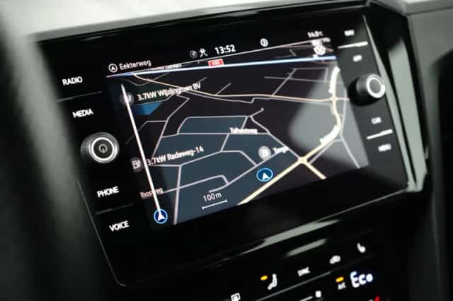 Volkswagen Passat (2022) thumbnail 24