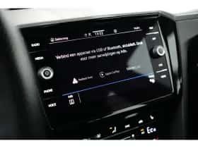 Volkswagen Passat (2022) thumbnail 26
