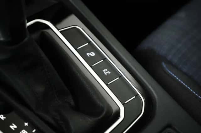 Volkswagen Passat (2022) thumbnail 31