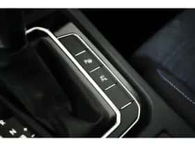 Volkswagen Passat (2022) thumbnail 31