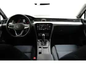 Volkswagen Passat (2022) thumbnail 10