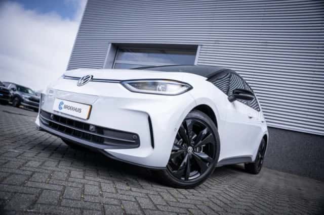 Volkswagen ID.3 (2026) thumbnail 2