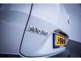 Mazda MX-30 (2020) thumbnail 12