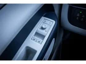 Volkswagen ID. Buzz (2023) thumbnail 18