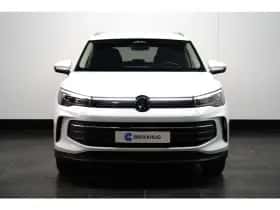 Volkswagen Tiguan (2025) thumbnail 2