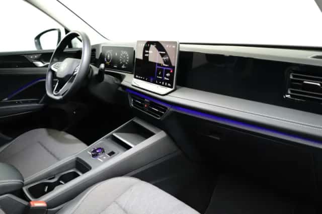 Volkswagen Tiguan (2025) thumbnail 7