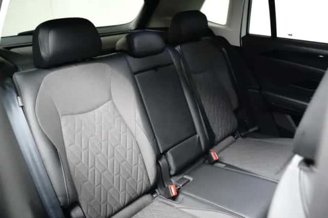 Volkswagen Tiguan (2025) thumbnail 8