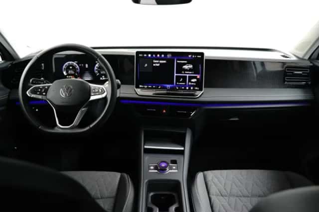 Volkswagen Tiguan (2025) thumbnail 9