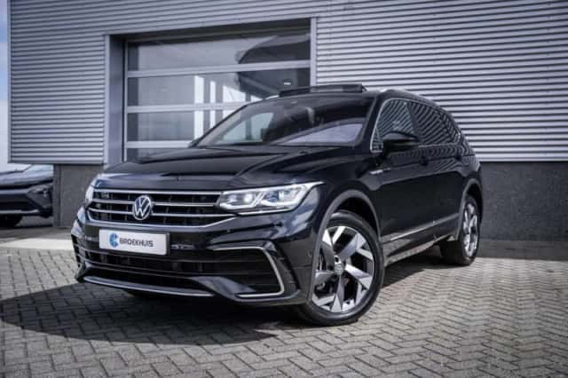 Volkswagen Tiguan (2024) thumbnail 1