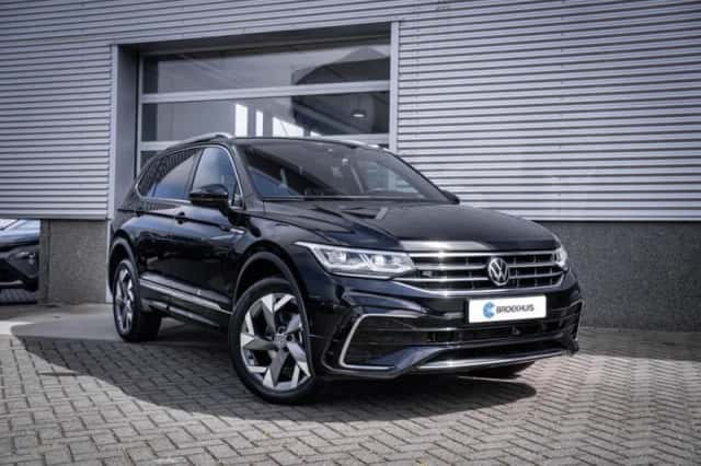 Volkswagen Tiguan (2024) thumbnail 2