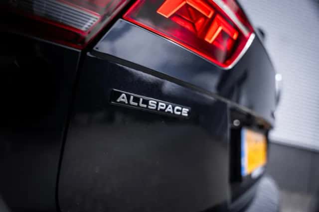 Volkswagen Tiguan (2024) thumbnail 12
