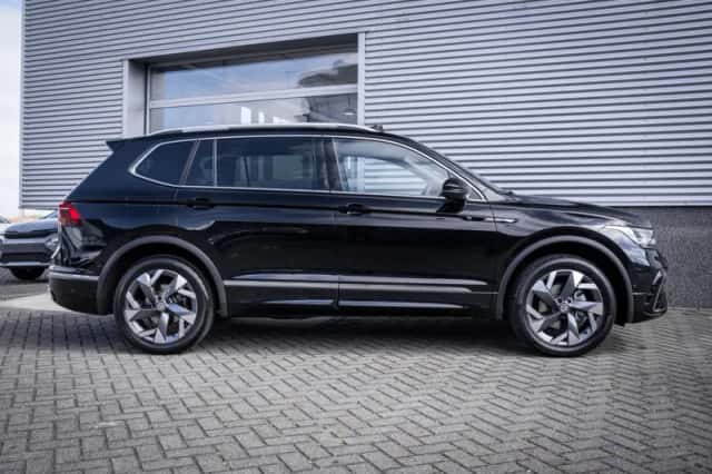 Volkswagen Tiguan (2024) thumbnail 16