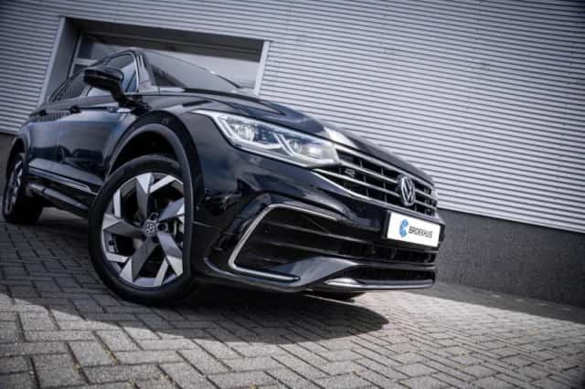 Volkswagen Tiguan (2024) thumbnail 3