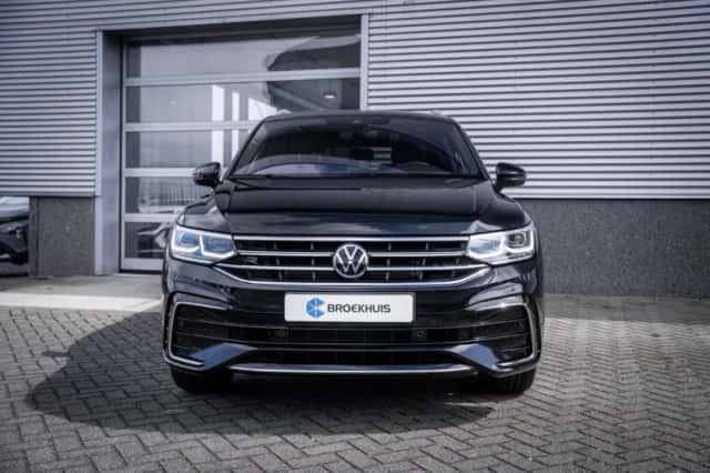 Volkswagen Tiguan (2024) thumbnail 5