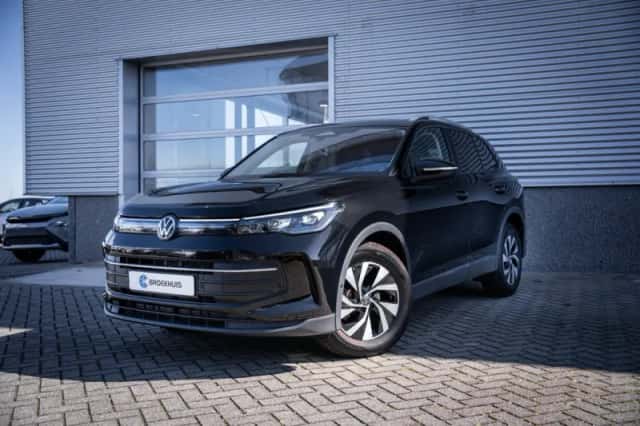 Volkswagen Tiguan (2025) thumbnail 1