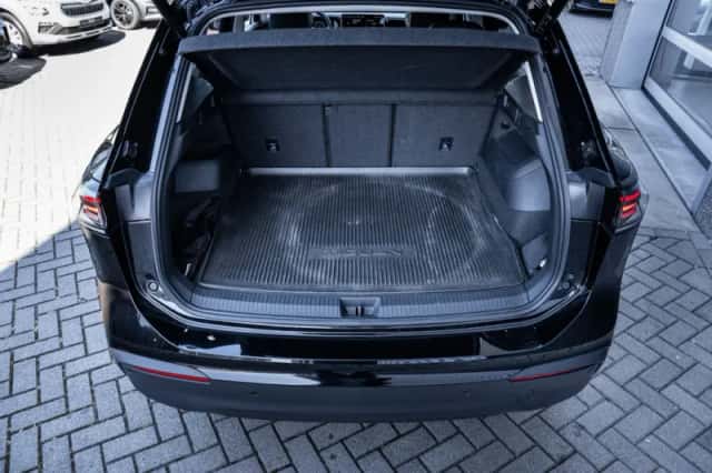 Volkswagen Tiguan (2025) thumbnail 13