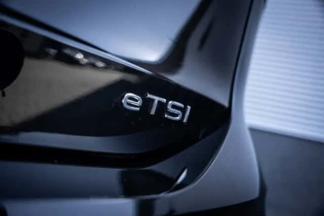 Volkswagen Tiguan (2025) thumbnail 16