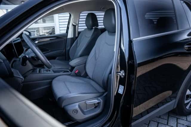 Volkswagen Tiguan (2025) thumbnail 18