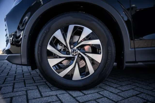 Volkswagen Tiguan (2025) thumbnail 3
