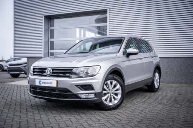 Volkswagen Tiguan (2016) thumbnail 1