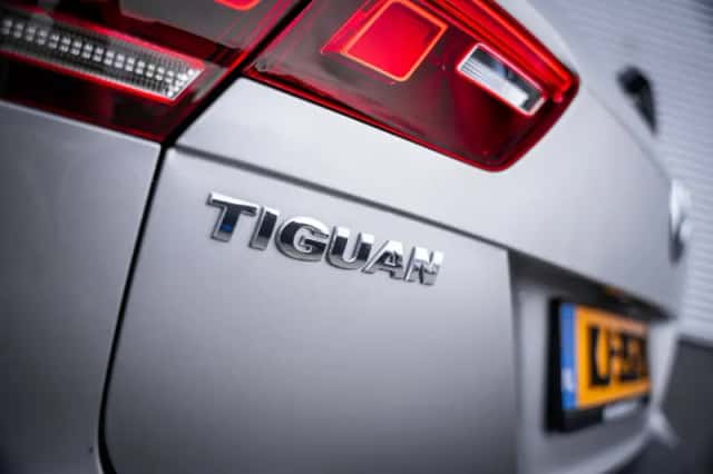 Volkswagen Tiguan (2016) thumbnail 12