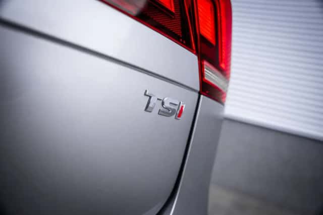 Volkswagen Tiguan (2016) thumbnail 13