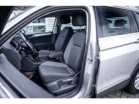 Volkswagen Tiguan (2016) thumbnail 15