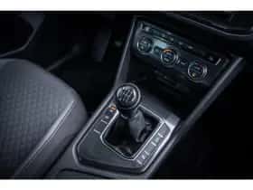 Volkswagen Tiguan (2016) thumbnail 16