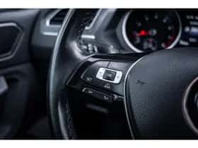 Volkswagen Tiguan (2016) thumbnail 26