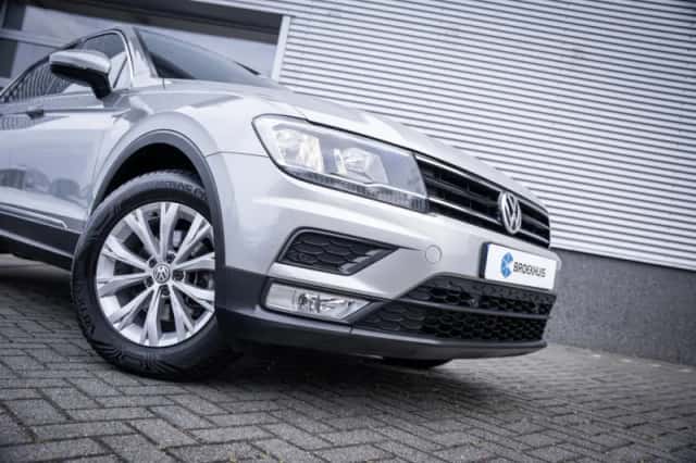 Volkswagen Tiguan (2016) thumbnail 6
