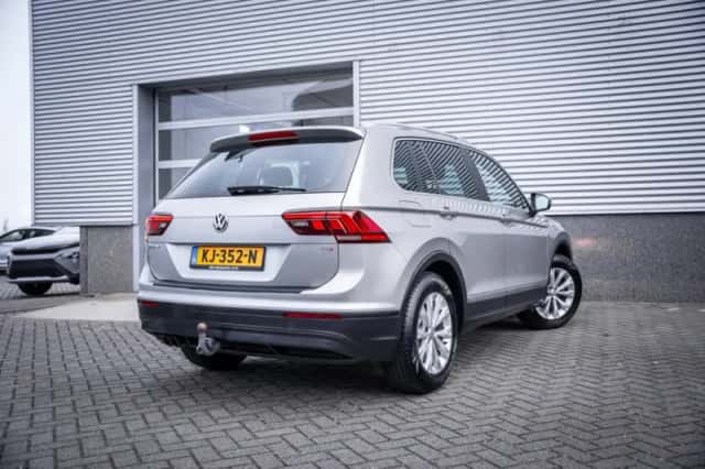 Volkswagen Tiguan (2016) thumbnail 8