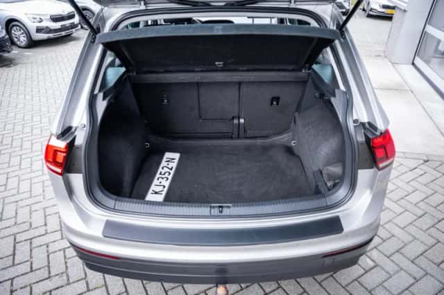 Volkswagen Tiguan (2016) thumbnail 10
