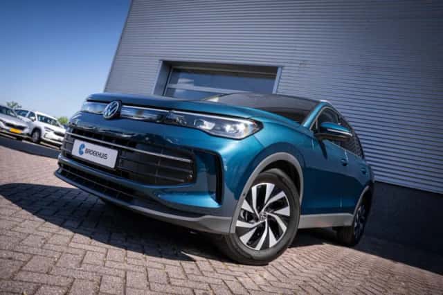 Volkswagen Tiguan (2025) thumbnail 4