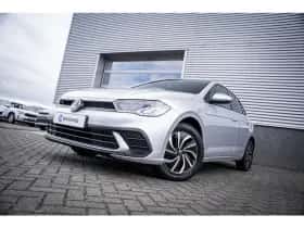 Volkswagen Polo (2023) thumbnail 2