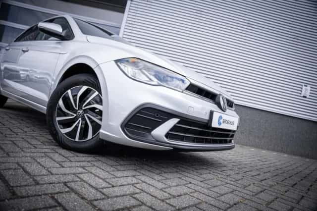 Volkswagen Polo (2023) thumbnail 4
